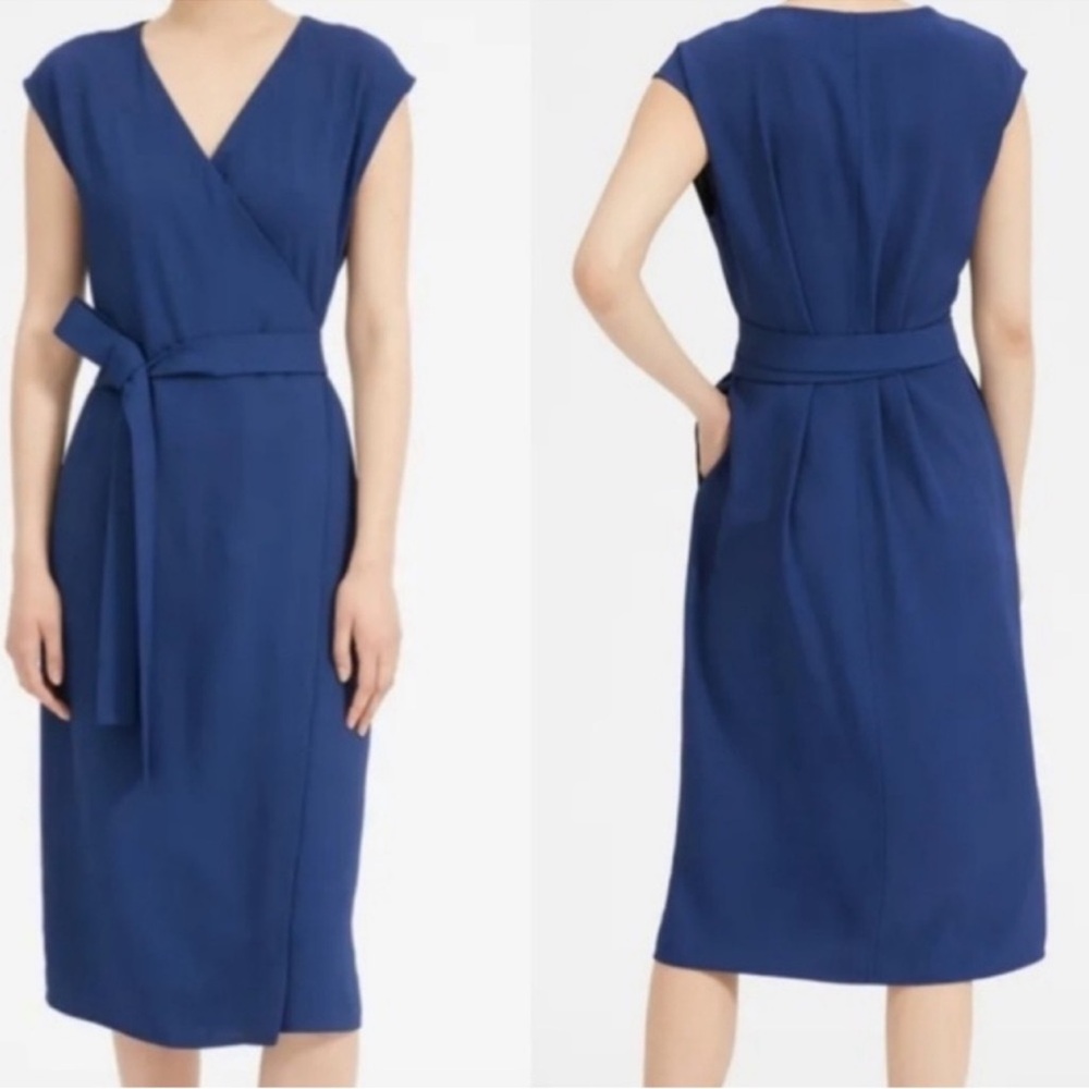 Everlane the Japanese goweave wrap dress (navy blue)